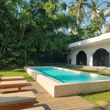 Villa Sungai, Havana 4- Three Or Two Bedroom Private Villa In Lovina